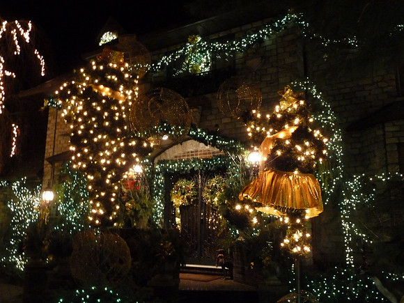 ChristmasLights2010 051
