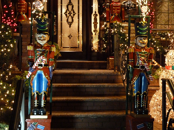 ChristmasLights2010 055