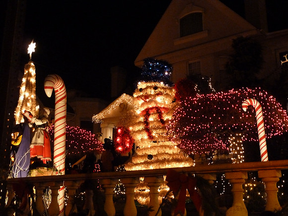 ChristmasLights2010 031